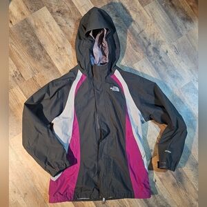 The NORTH FACE HyVent Waterpropf Jacket- Girls Size 14/16